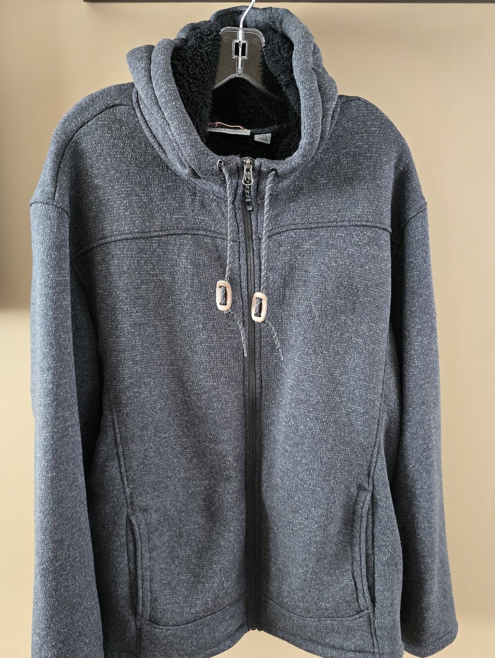 Men's Rugged Elements Fleece Hooded Jacket. XXL.